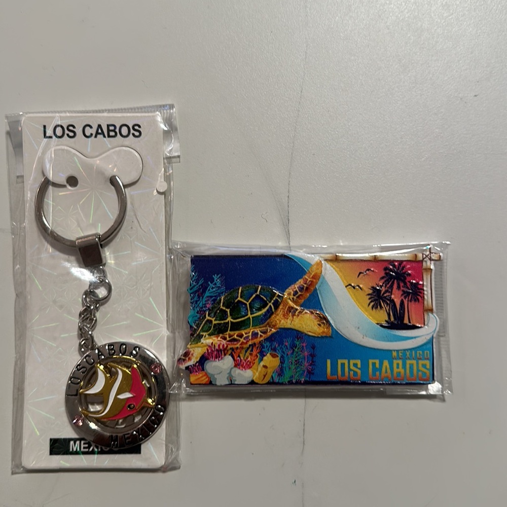 LOS CABOS MEXICO KEYCHAIN SOUVENIR & REF MAGNET 2pcs